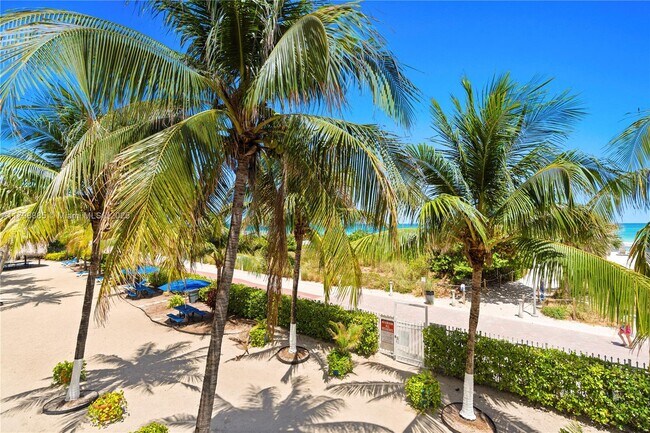 Building Photo - 6039 Collins Ave
