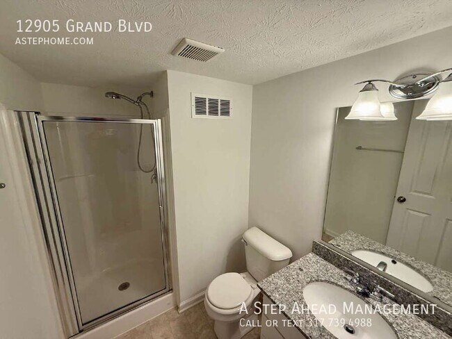 Building Photo - 12905 Grand Blvd