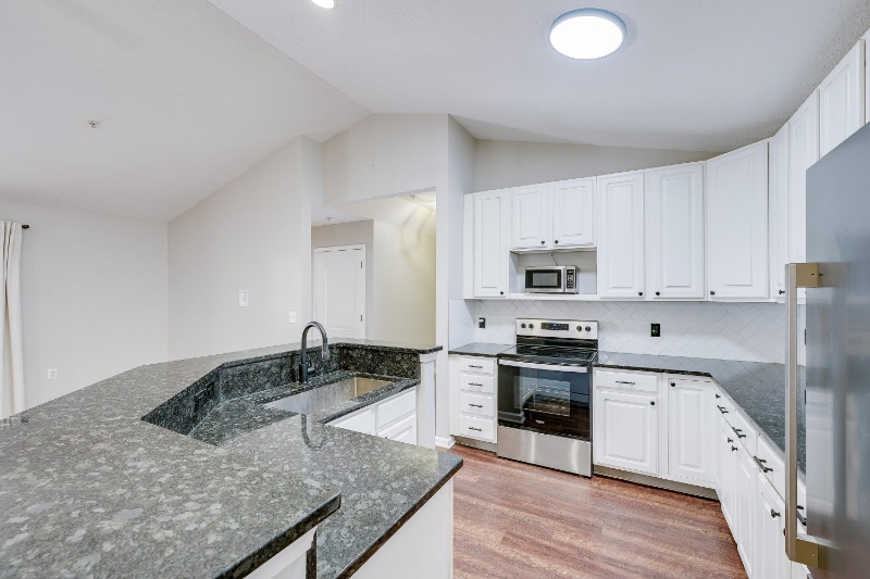 Building Photo - 1695 Berrancher Dr