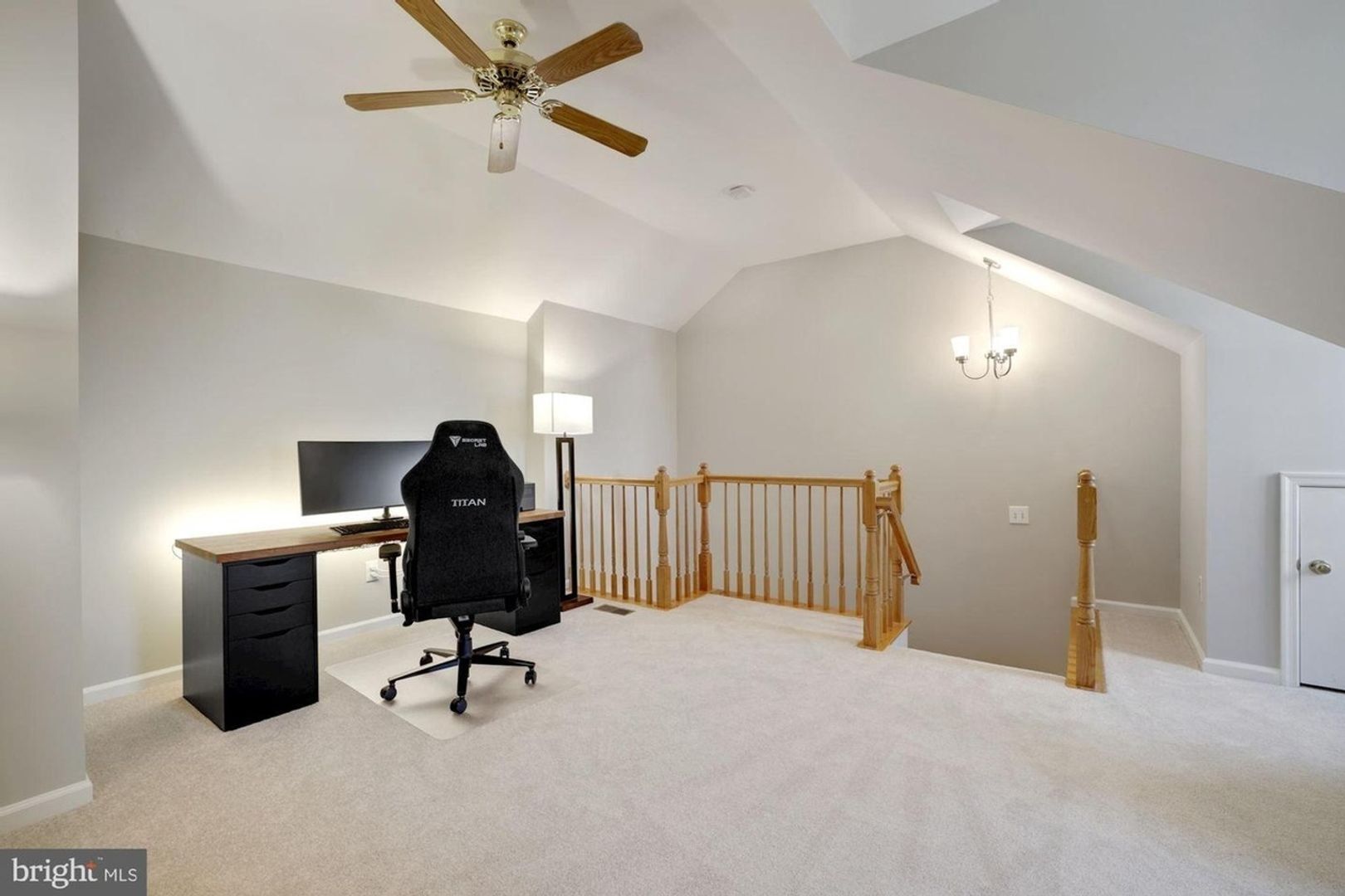 Building Photo - 44022 Laceyville Terrace