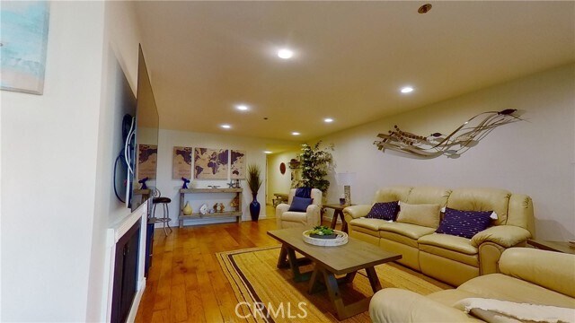 Building Photo - 230 S Catalina Ave
