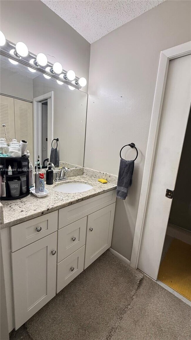 Building Photo - 4712 Lucerne Lakes Blvd E