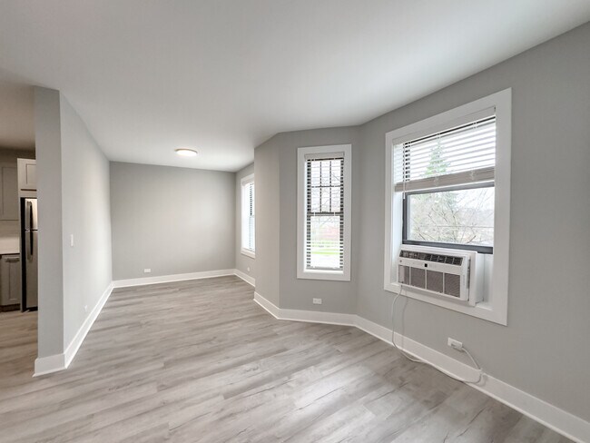 Building Photo - 378 Hazel Ave