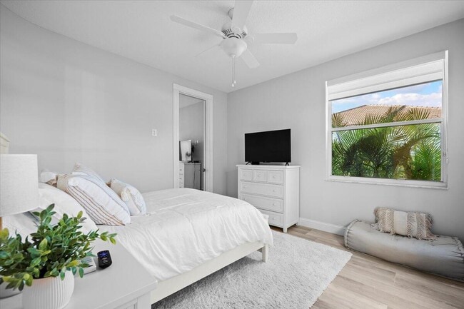 Building Photo - 7557 Preserve Dr