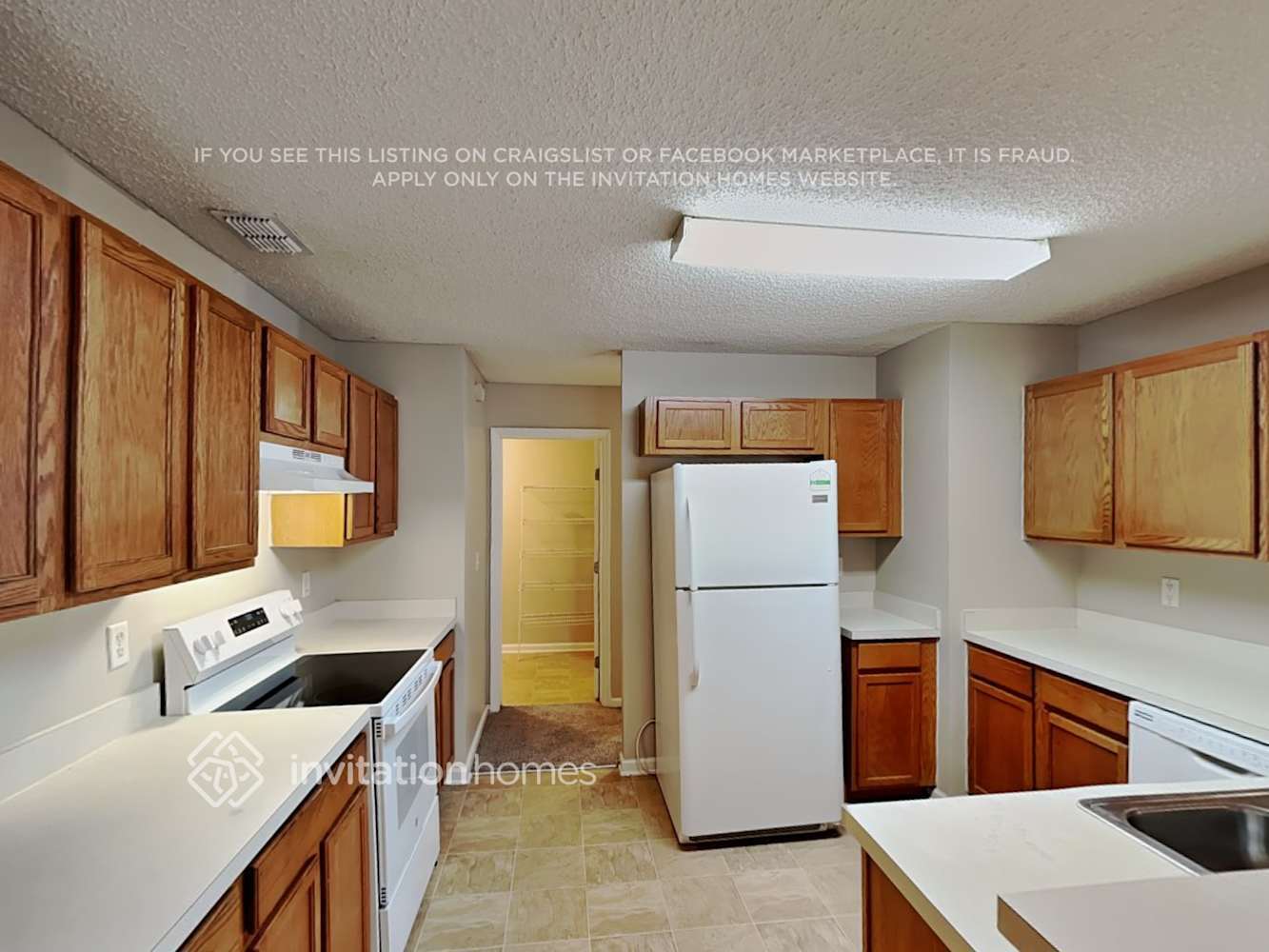 Building Photo - 13581 Ashford Wood Ct E