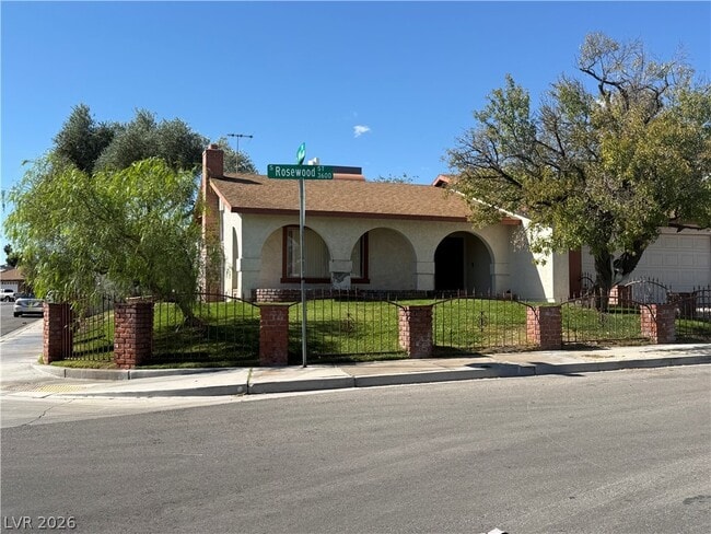 Building Photo - 3611 Rosewood St