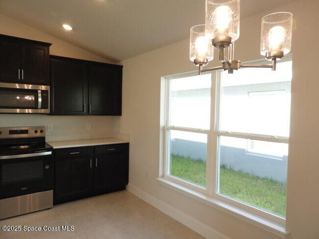 Building Photo - 1126 Kylar Dr NW