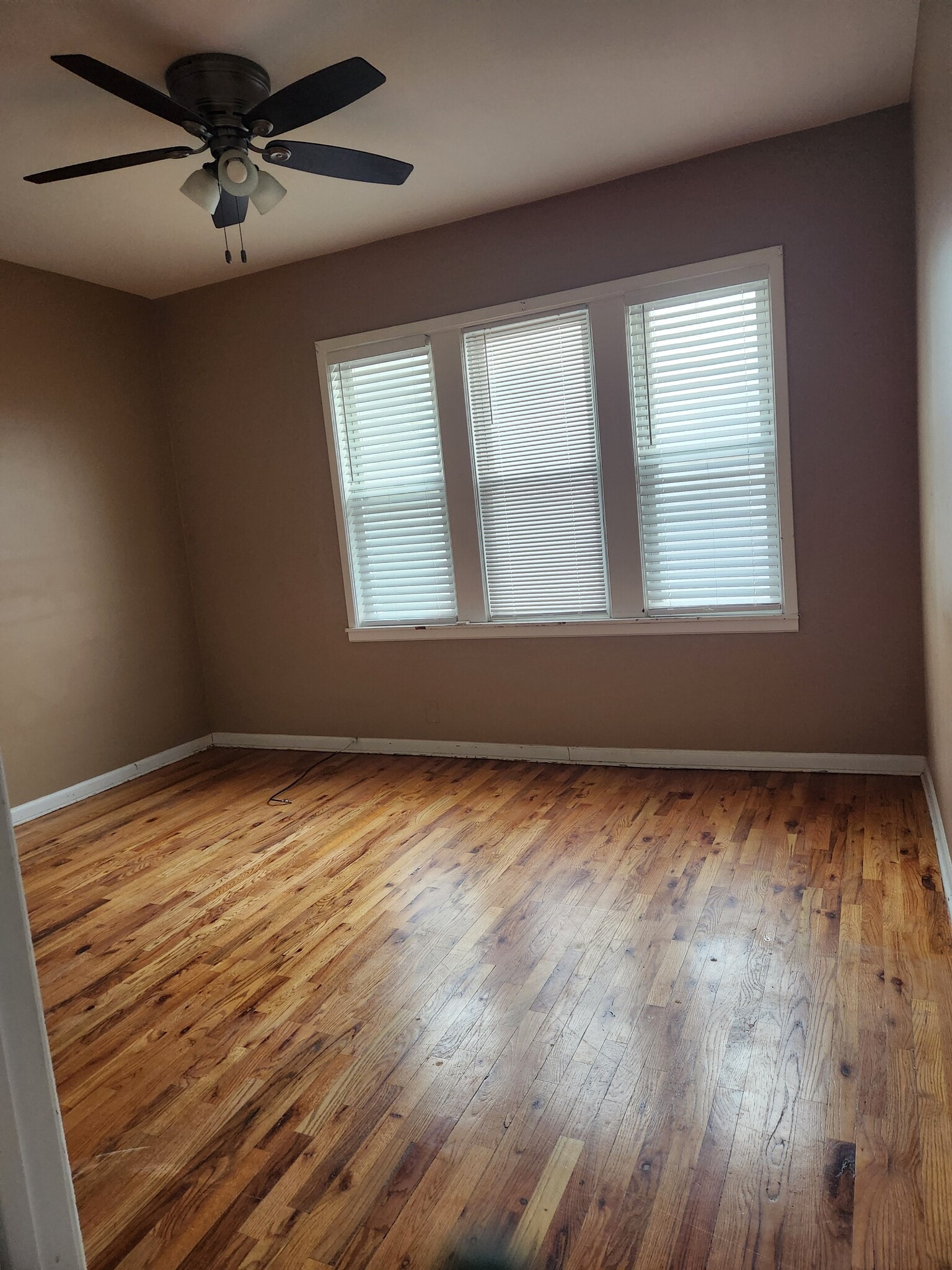 Bedroom - 2206 E 84th St