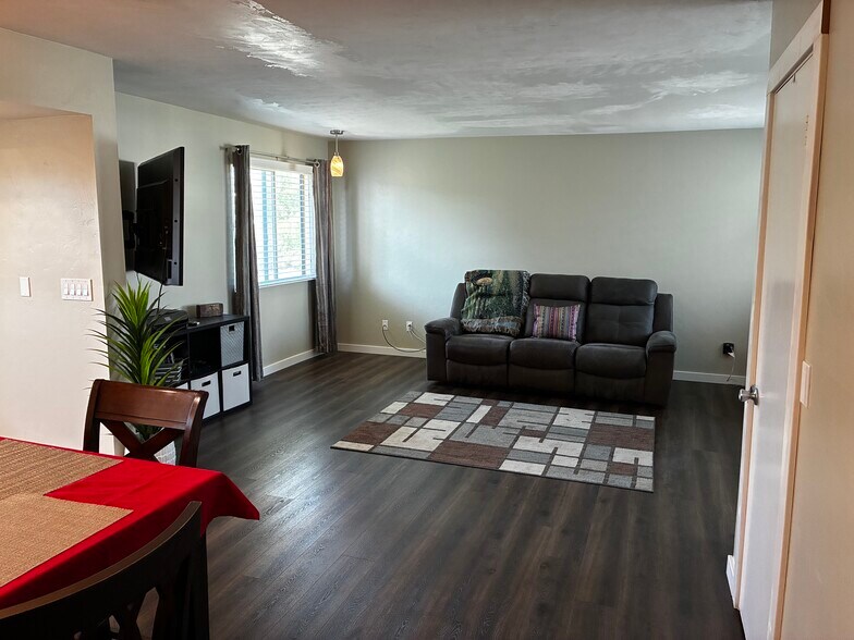 Building Photo - 6164 Antelope Villas Cir