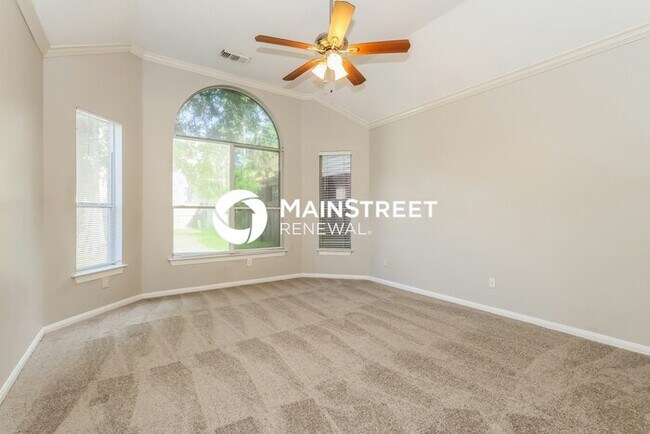 Building Photo - 4 Bedroom Pet-Friendly Home in Humble, TX with Main Street Renewal