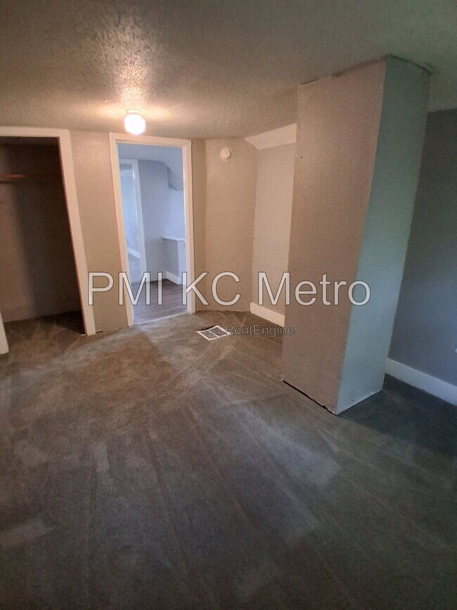Building Photo - 4607 Olive St
