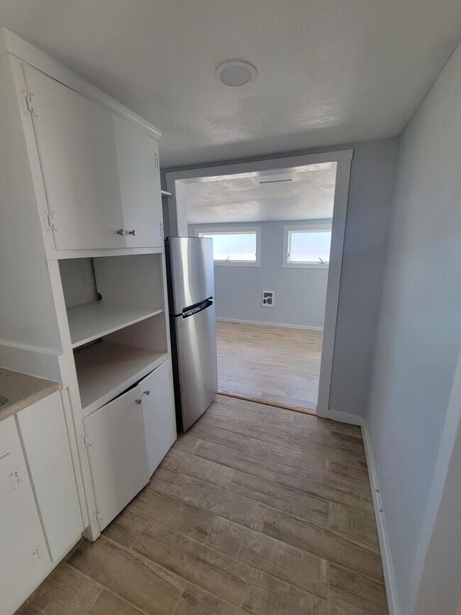 Building Photo - 1 bedroom 1 bath