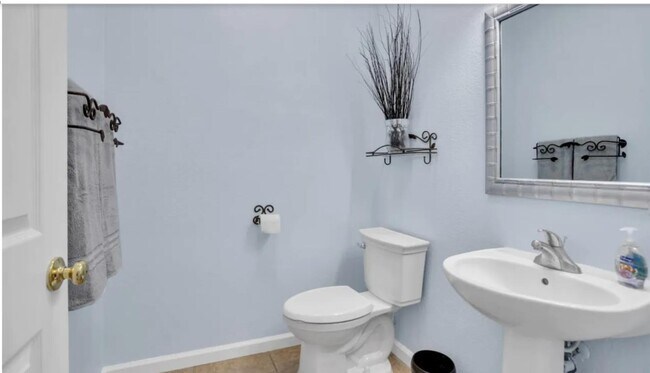 Building Photo - 9412 Viridian Way