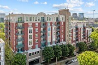 Building Photo - Your dream condo in the heart of Raleigh!