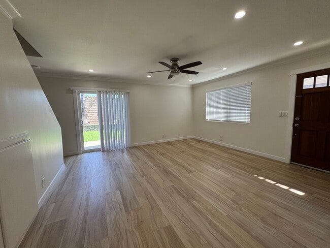 Building Photo - Renovated House for Rent