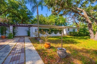 Building Photo - 401 Bullard Pkwy
