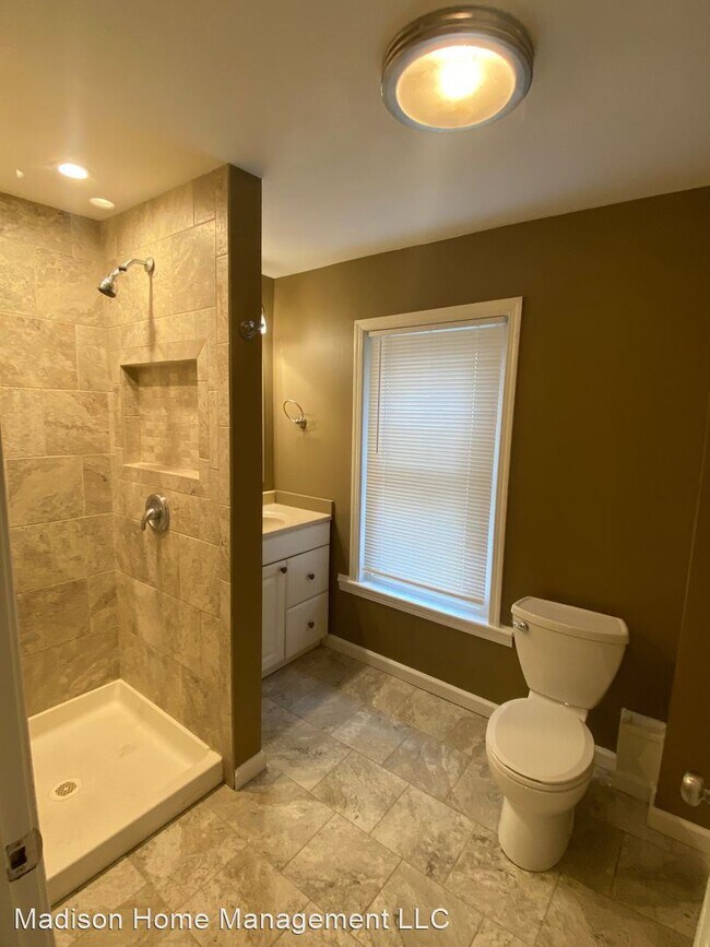 Building Photo - 4 br, 2.5 bath House - 217 Ridge Street