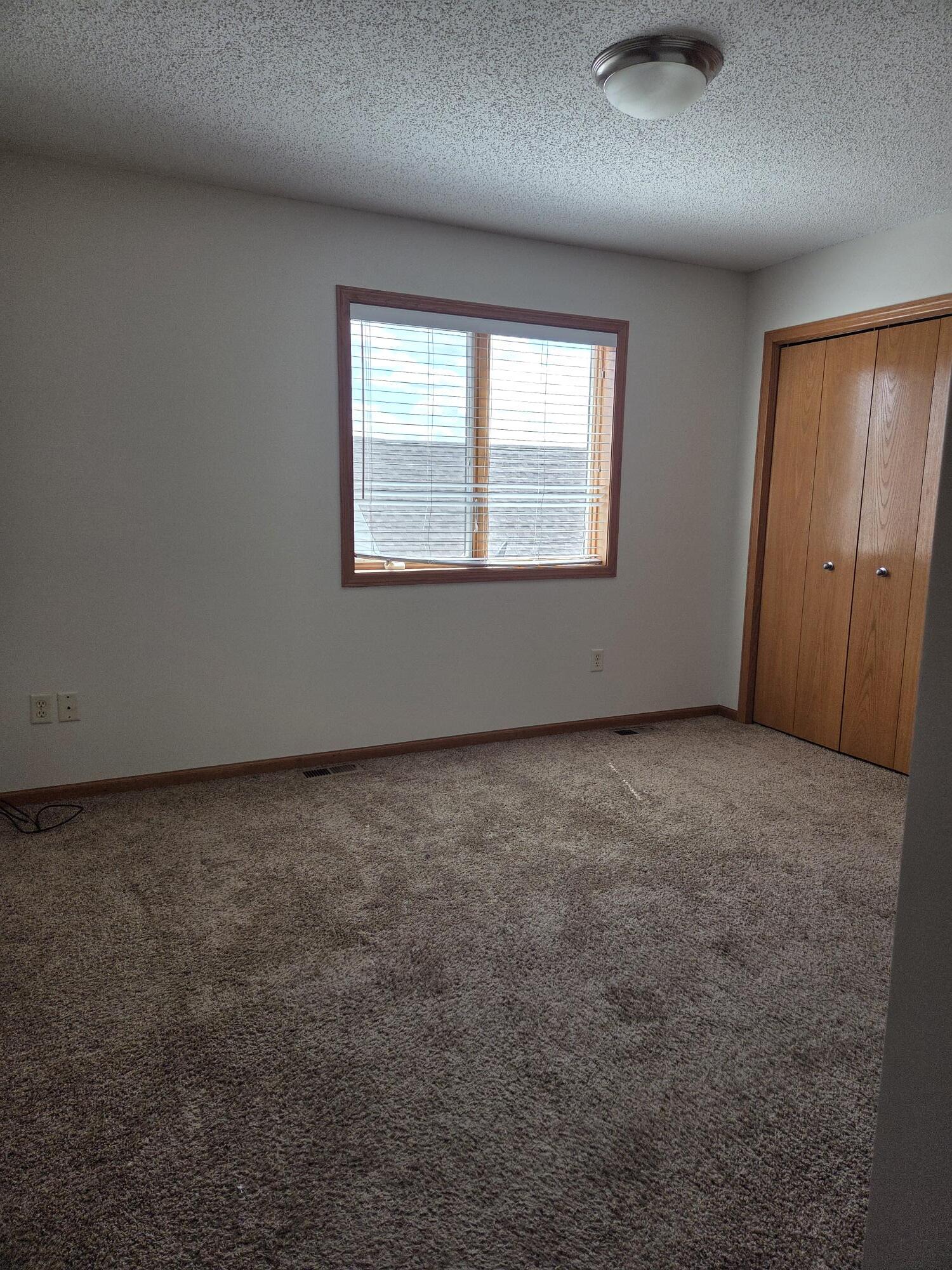 bedroom - 208 Coves Ct