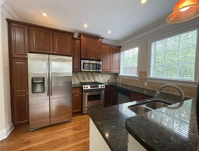 Building Photo - 1292 Ashford Creek Way NE