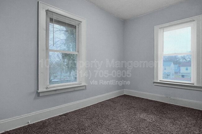 Building Photo - 614 Lilley Ave