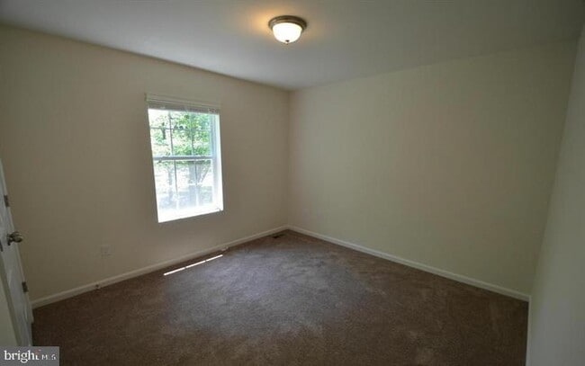 Building Photo - 5917 Sneed Dr