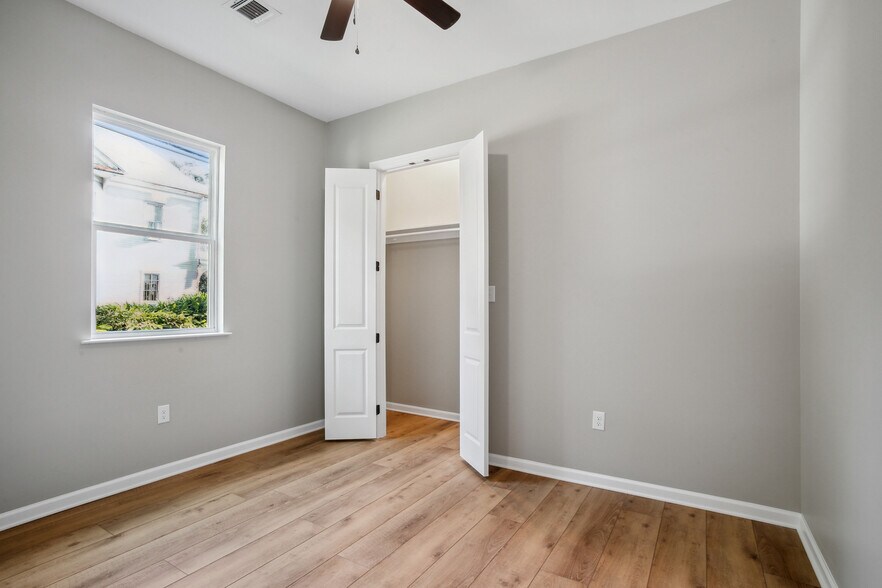 Guest Empty - 1938 Elysian Fields Ave