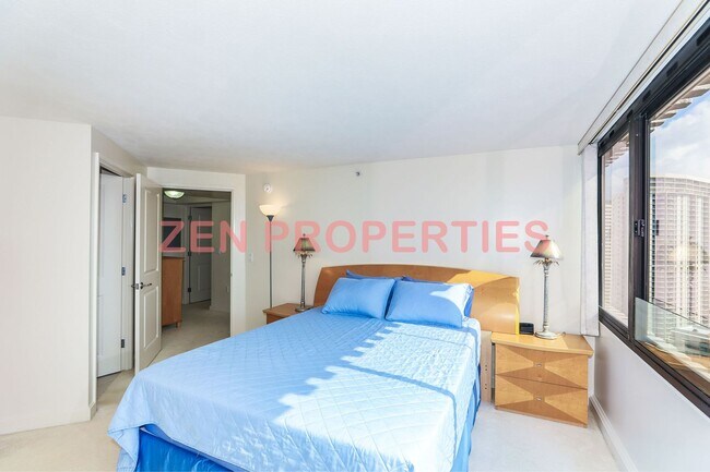 Building Photo - Fully furnished 2 bdrm / 2 bath / 1 parking unit at The Windsor Waikiki