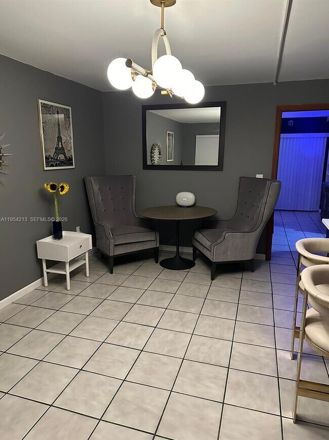 Building Photo - 1620 West Ave