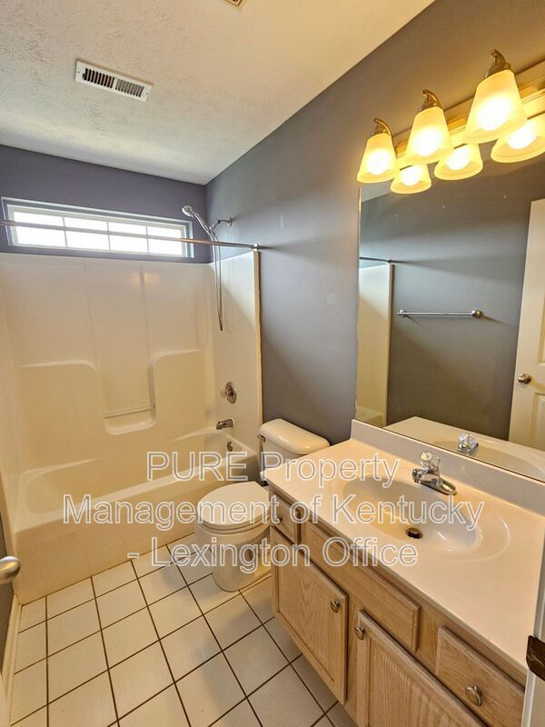 Building Photo - 353 Lucille Dr