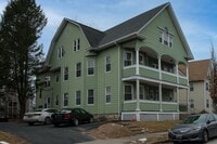 Building Photo - Convenient Location & Updated Amenities!