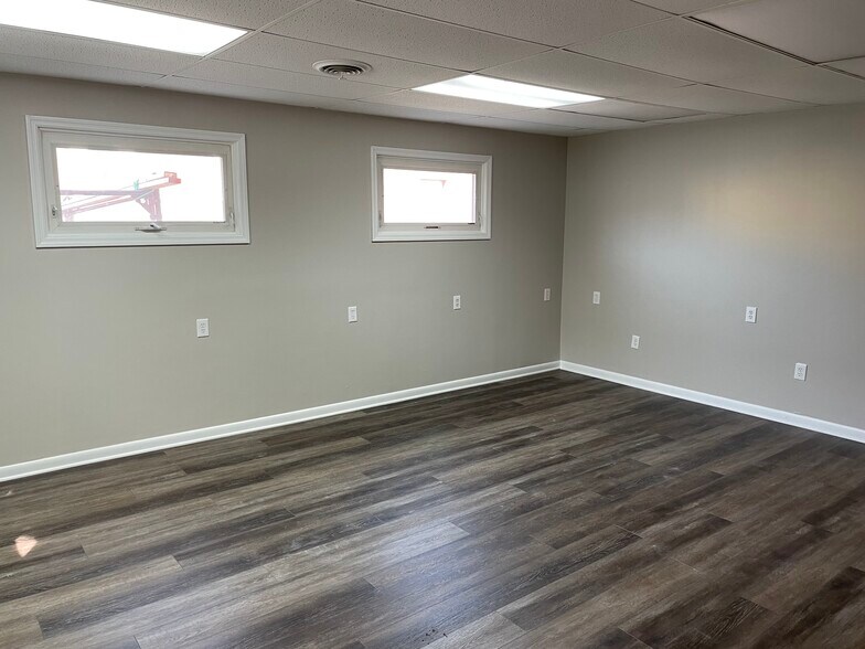 Building Photo - 4900 Kutztown Rd