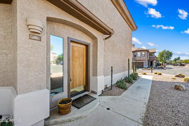 Building Photo - 14000 N 94th St