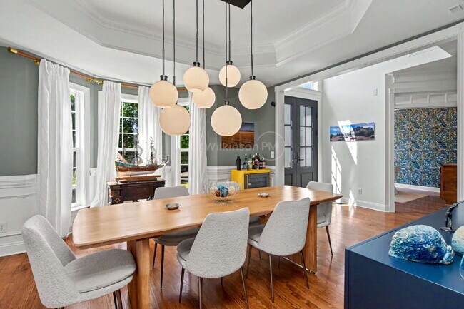 Building Photo - The Finest Furnished Upscale Executive Home, an Exquisite Luxury Rental, in Tega Cay for the Disc...