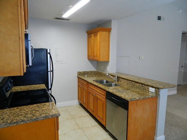 Building Photo - 2593 Grassy Point Dr