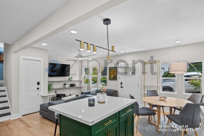 Building Photo - 3473 Birdsall Ave