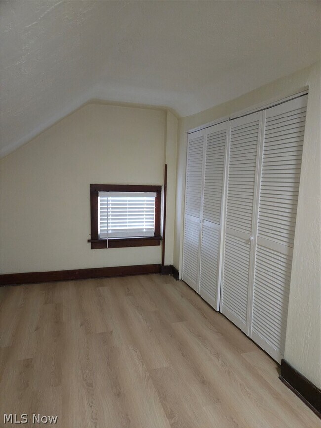 Building Photo - 80 E Ido Ave