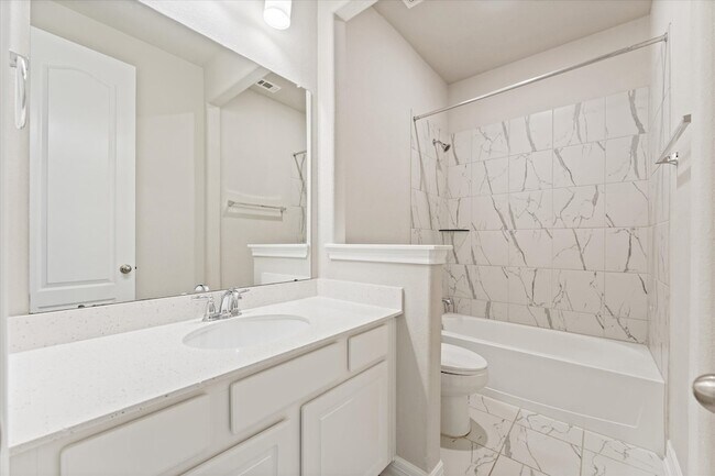 Building Photo - 32067 August Woods Wy