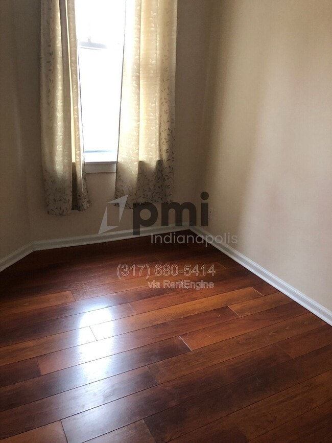 Building Photo - 406 N Delaware St