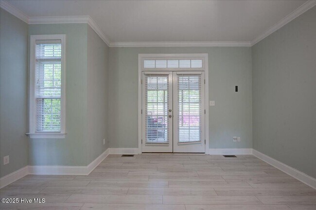Building Photo - 4003 Auburn Ct