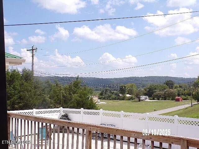 Building Photo - 886 Old Harriman Hwy