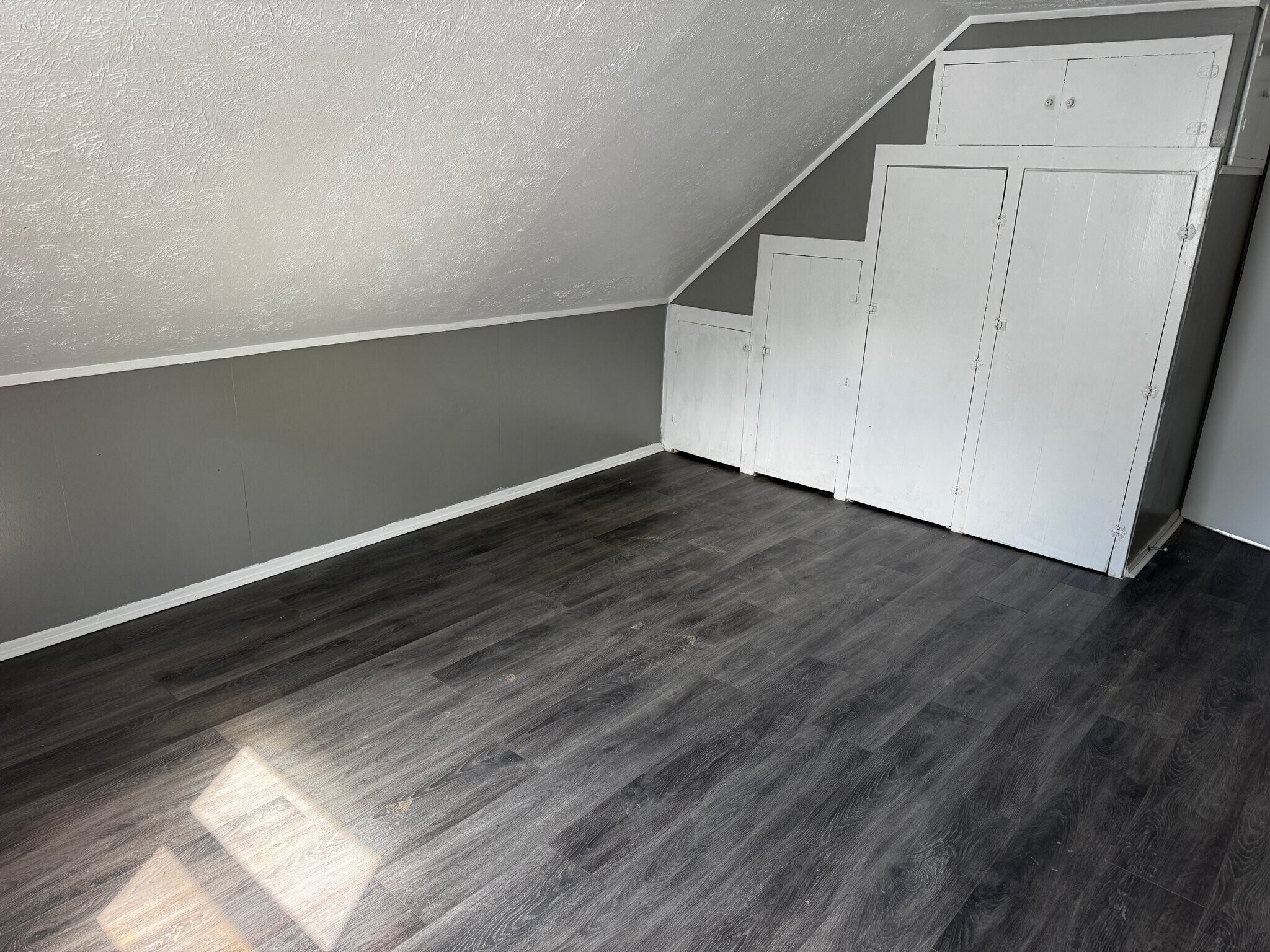 Building Photo - 4076 Prescott Ave