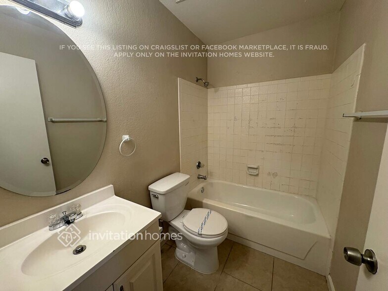 Building Photo - 6801 W Shangri La Rd