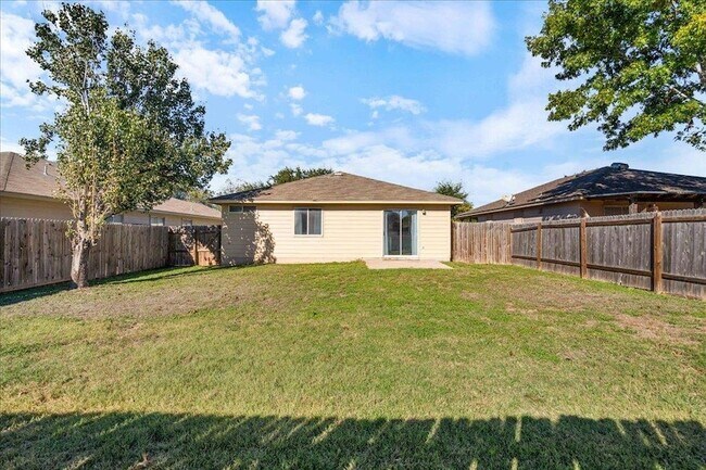 Building Photo - 304 Watergate Way