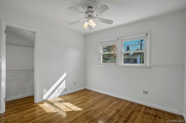 Building Photo - 44 Maplewood Blvd