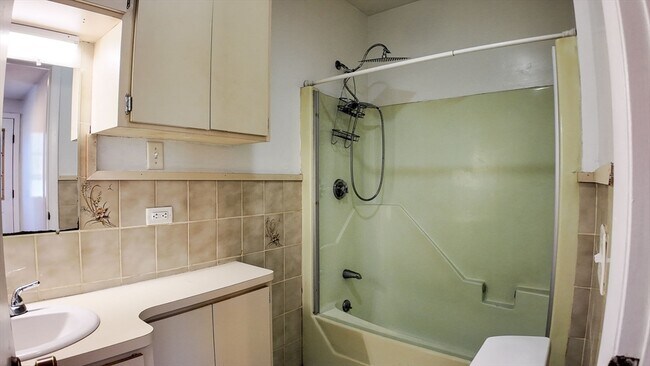 Building Photo - 61 Thomas St