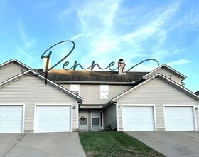 Building Photo - 201-A NE DOGWOOD St