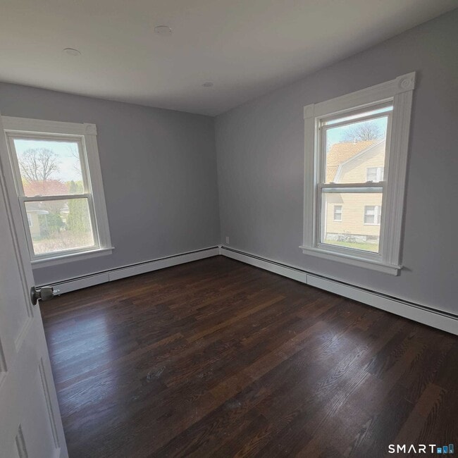 Building Photo - 124 Geddes Terrace