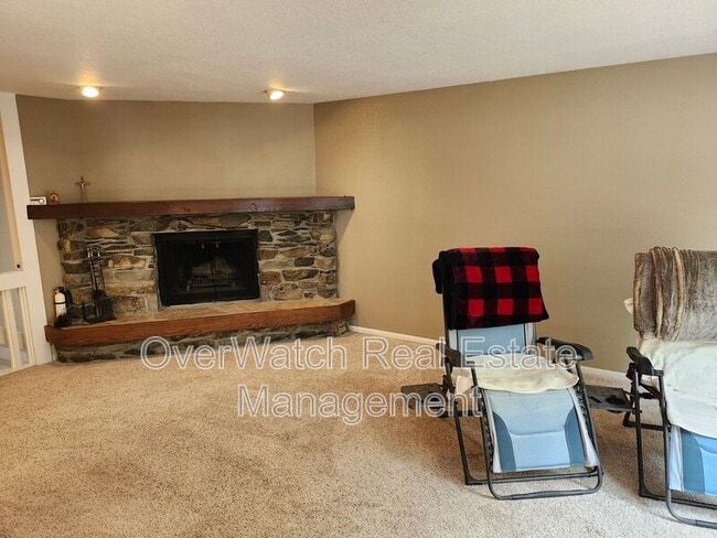 Building Photo - 3890 Caravelle Dr