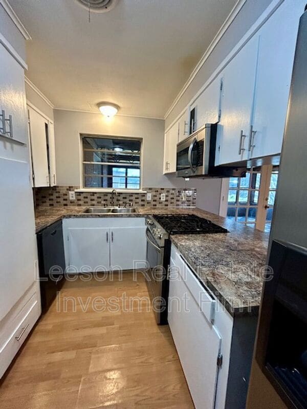 Building Photo - 1139 Carolina St