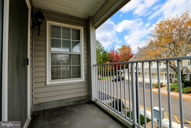 Building Photo - 505 Regency Pl